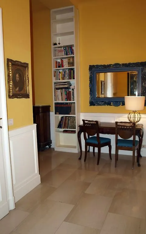 Apartment Kohl Haus Hotel Milan